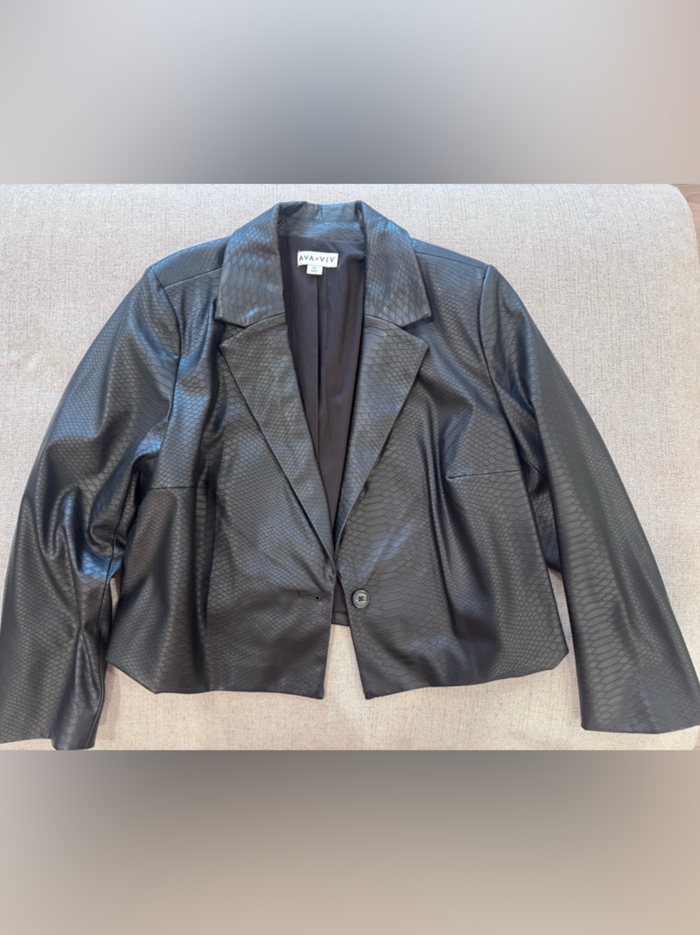 Ava & Viv Black Faux Leather Textured Blazer